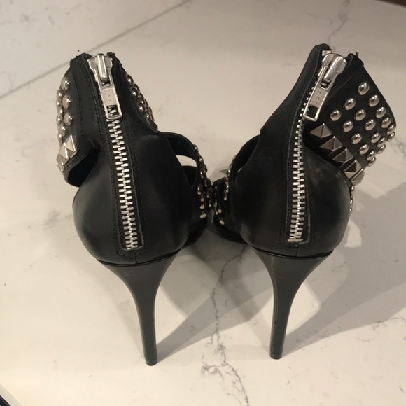 BN Jessica Simpson Studded Heels - Picture 3 of 5